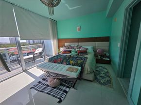 Undisclosed Address #A11888327, Aventura FL 33180