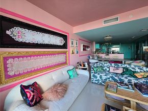 Undisclosed Address #A11888327, Aventura FL 33180