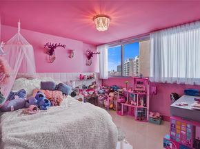 Undisclosed Address #A11888327, Aventura FL 33180