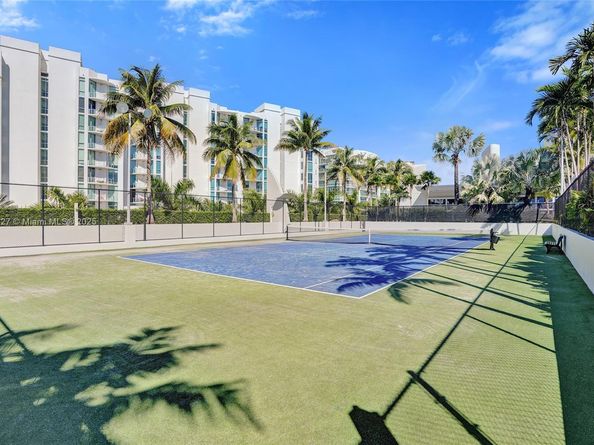 Undisclosed Address #A11888327, Aventura FL 33180