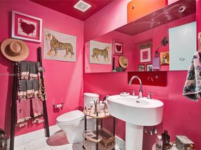 Undisclosed Address #A11888327, Aventura FL 33180