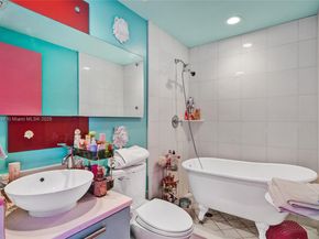 Undisclosed Address #A11888327, Aventura FL 33180