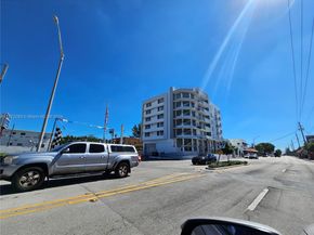 229 SW 17th Ct, Miami FL 33135