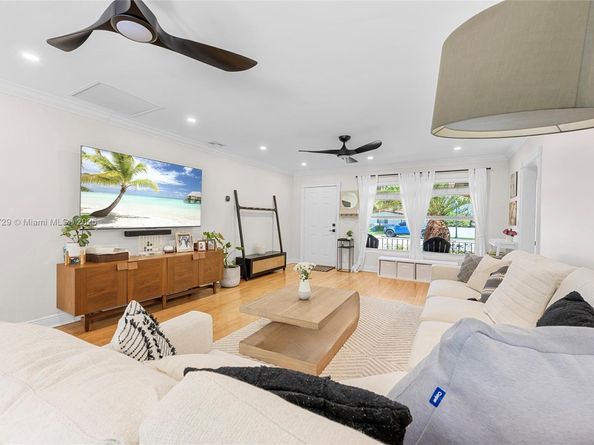 1426 Tyler St, Hollywood FL 33020