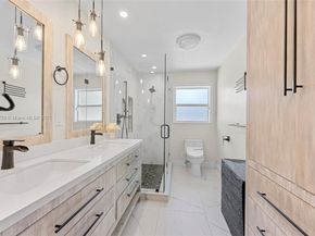 1426 Tyler St, Hollywood FL 33020