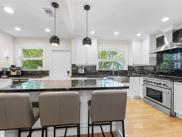 1426 Tyler St, Hollywood FL 33020