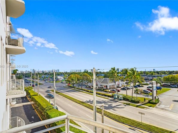 1789 NE Miami Gardens Dr W403, Miami FL 33179