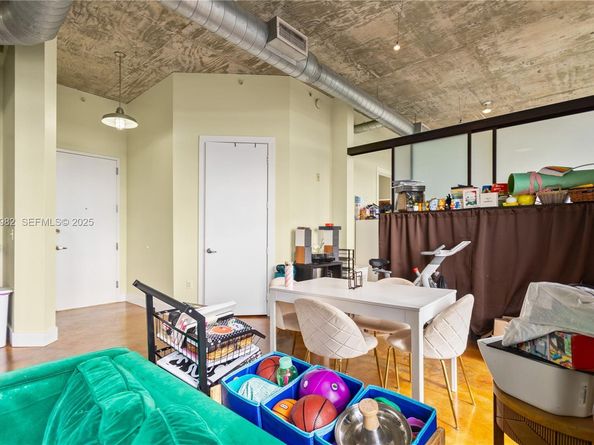 1789 NE Miami Gardens Dr W403, Miami FL 33179