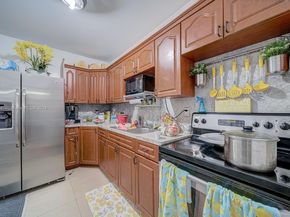 627 SW 11th Ave, Miami FL 33130