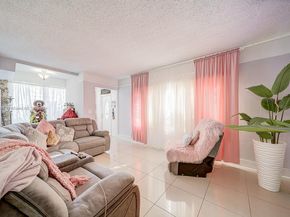627 SW 11th Ave, Miami FL 33130