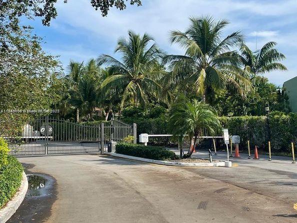 3119 Oakland Shores Dr C110, Oakland Park FL 33309