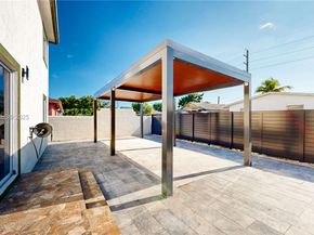 1886 NW 68th St, Miami FL 33147