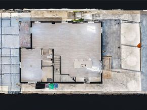 1886 NW 68th St, Miami FL 33147