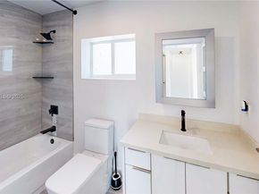 1886 NW 68th St, Miami FL 33147