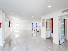 1886 NW 68th St, Miami FL 33147