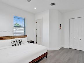 1207 SW 21st St, Fort Lauderdale FL 33315