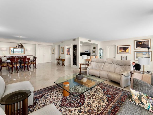 3400 SW 27th Ave 1902, Miami FL 33133