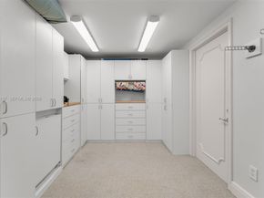 3400 SW 27th Ave 1902, Miami FL 33133