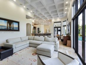 7140 SW 70th Ave, Miami FL 33143