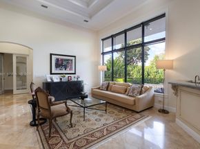 7140 SW 70th Ave, Miami FL 33143