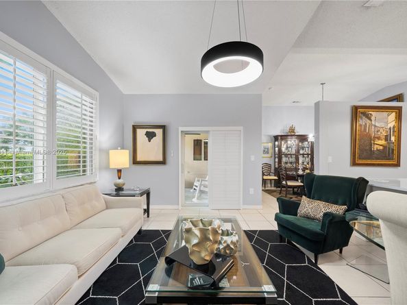6630 SW 159th Pl, Miami FL 33193