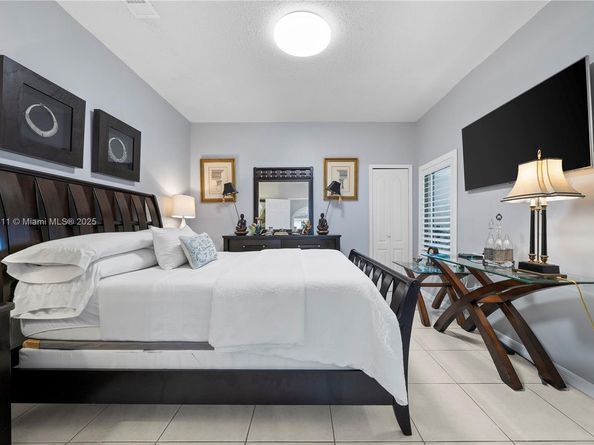 6630 SW 159th Pl, Miami FL 33193