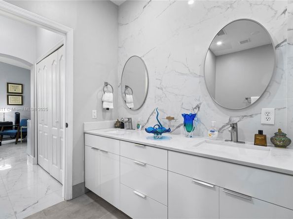 6630 SW 159th Pl, Miami FL 33193