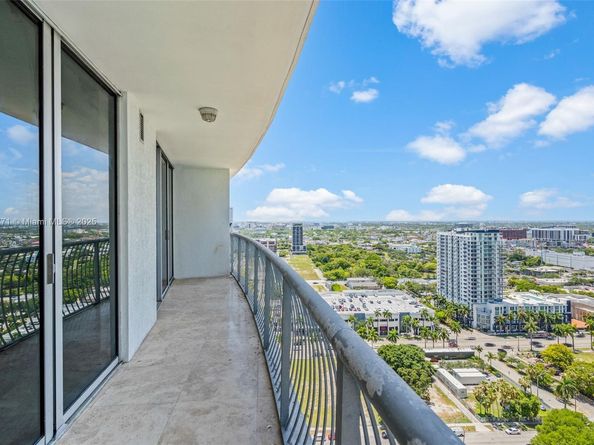 1750 N Bayshore Dr 2809, Miami FL 33132