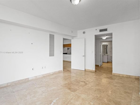1750 N Bayshore Dr 2809, Miami FL 33132