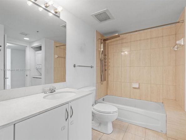 1750 N Bayshore Dr 2809, Miami FL 33132