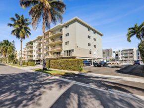 3665 NE 167th St 208, North Miami Beach FL 33160