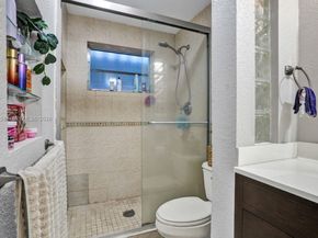 3665 NE 167th St 208, North Miami Beach FL 33160