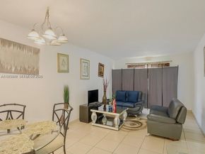 12890 NE 8th Ave 101, North Miami FL 33161