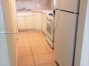 12890 NE 8th Ave 101, North Miami FL 33161