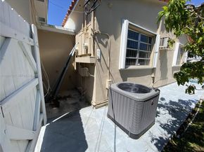 3300-3302 SW 10th St, Miami FL 33135
