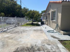 3300-3302 SW 10th St, Miami FL 33135