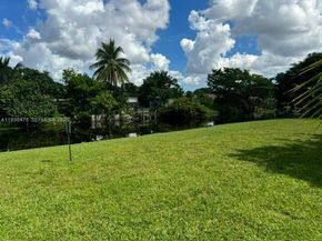 4771 NW 10th Ct 118, Plantation FL 33313