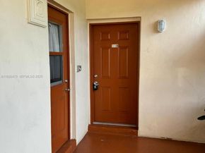 4771 NW 10th Ct 118, Plantation FL 33313