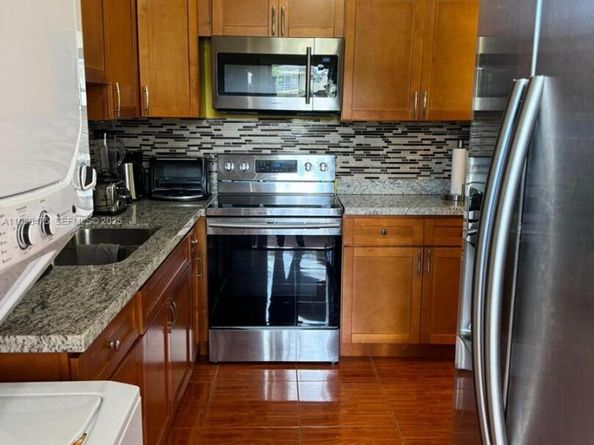 4771 NW 10th Ct 118, Plantation FL 33313