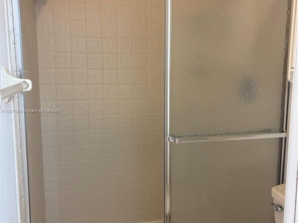 160 SE 7th St 405, Deerfield Beach FL 33441