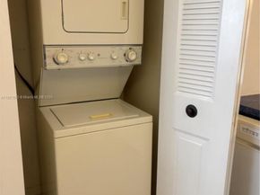 160 SE 7th St 405, Deerfield Beach FL 33441