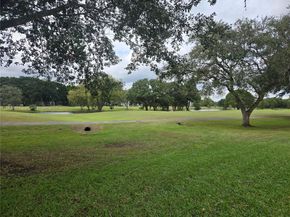 300 SW 130th Ter 413B, Pembroke Pines FL 33027