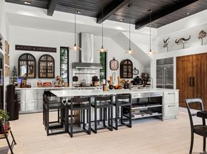 590 NE 59th St, Miami FL 33137