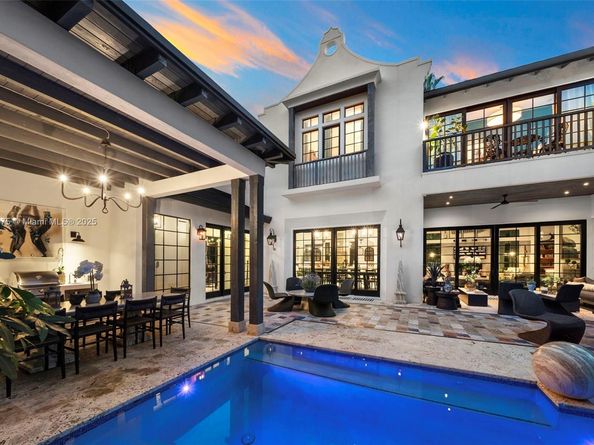 590 NE 59th St, Miami FL 33137