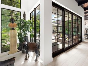 590 NE 59th St, Miami FL 33137