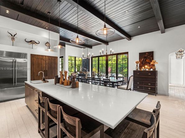 590 NE 59th St, Miami FL 33137