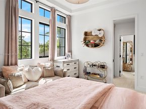 590 NE 59th St, Miami FL 33137