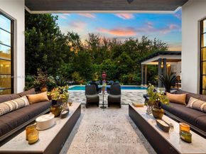 590 NE 59th St, Miami FL 33137