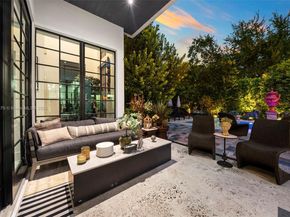 590 NE 59th St, Miami FL 33137