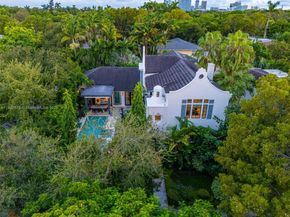 590 NE 59th St, Miami FL 33137